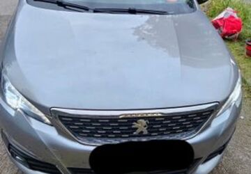 Peugeot 308 143.000 km 9.550 &euro; Recklinghausen 45659
