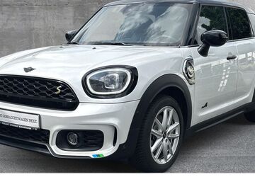 Mini Countryman SE (Cooper) 14.385 km 29.890 &euro; Recklinghausen 45659