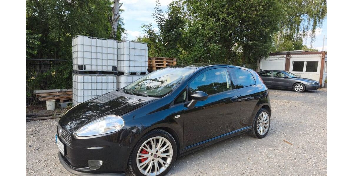 Fiat Punto 156.000 km 2.700 &euro; Essen 45329
