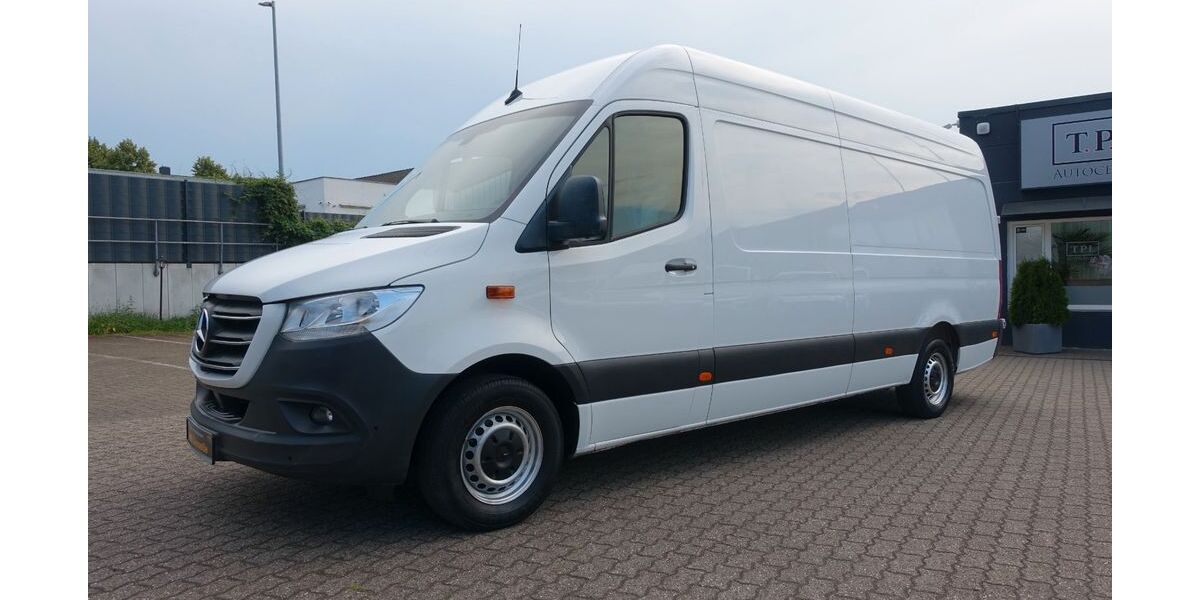 Mercedes-Benz Sprinter 261.000 km 19.450 &euro; Essen 45329