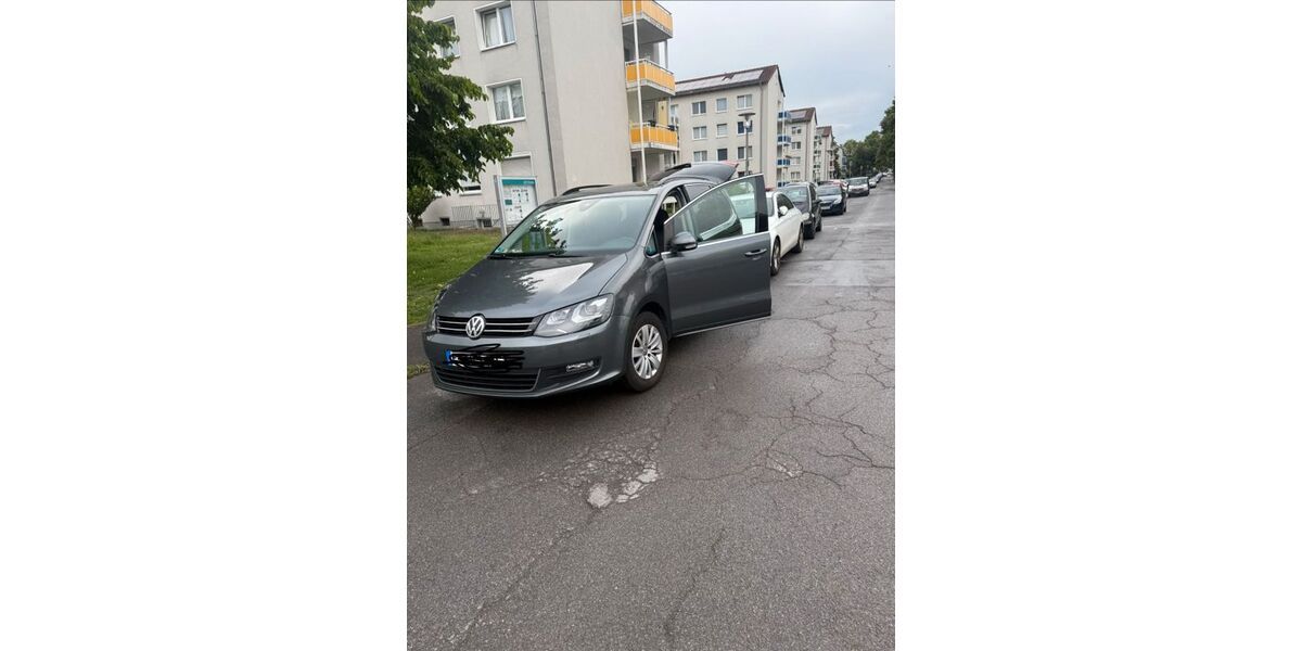 VW Sharan 78.000 km 26.450 &euro; MARL 45768
