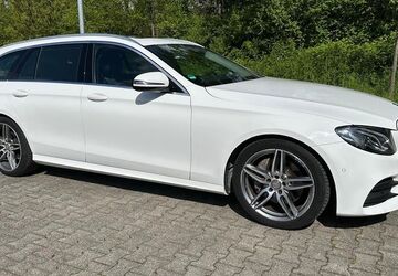Mercedes-Benz E 200 164.000 km 18.500 &euro; Recklinghausen 45659