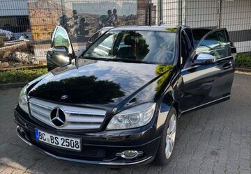 Mercedes-Benz C 320 302.000 km 3.799 &euro; Recklinghausen 45657