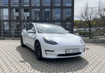 Tesla Model 3 130.800 km 26.666 &euro; Bochum 44801