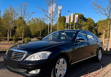 Mercedes-Benz 350 283.782 km 9.500 &euro; Recklinghausen 45659