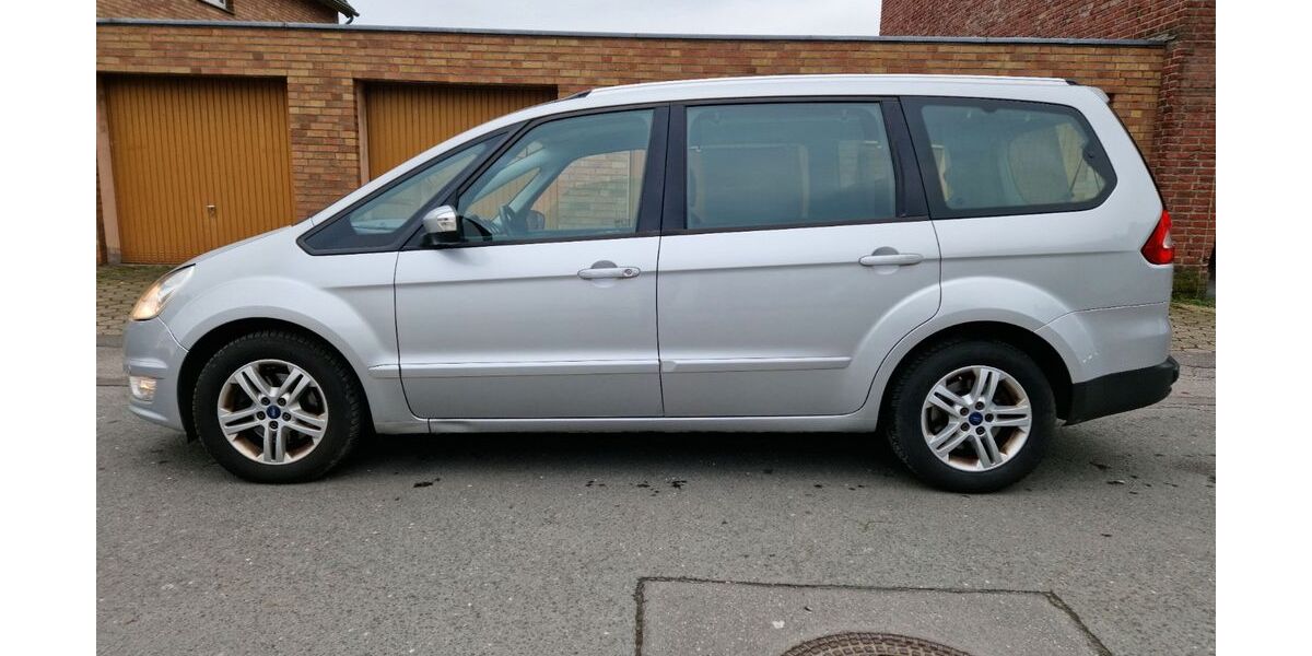 Ford Galaxy 219.000 km 8.699 &euro; Gelsenkirchen 45881