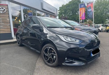 Toyota Yaris 2.535 km 22.700 &euro; Gelsenkirchen 45891