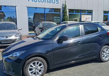 Mazda 2 81.000 km 10.700 &euro; Recklinghausen 45659