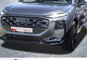 Audi Q3 7.500 km 62.950 &euro; Recklinghausen 45657
