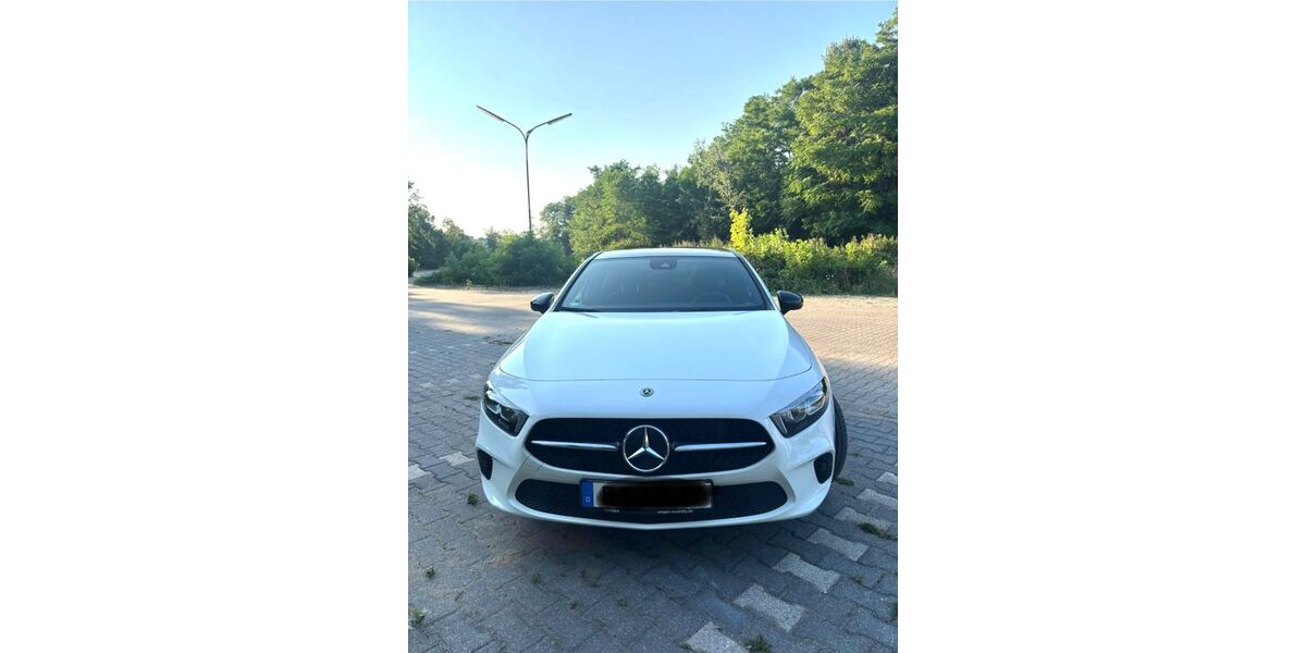 Mercedes-Benz A 180 70.000 km 21.500 &euro; Bochum 44892